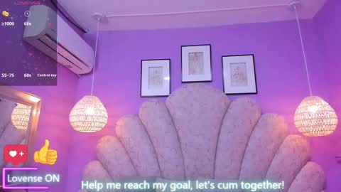 Snapshot of cristal_mason chatting on 01-21-25, 11:46 Cristal online show from 01-21-25, 11:46