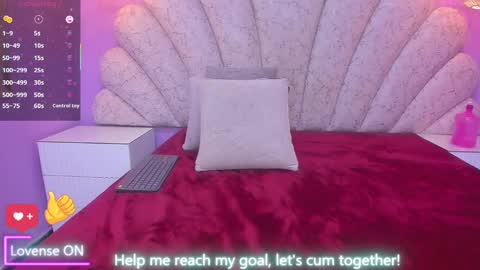 Snapshot of cristal_mason chatting on 01-21-25, 05:51 Cristal online show from 01-21-25, 05:51