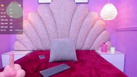 Snapshot of cristal_mason chatting on 01-29-25, 02:32 Cristal online show from 01-29-25, 02:32