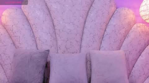 Snapshot of cristal_mason chatting on 02-02-25, 12:02 Cristal online show from 02-02-25, 12:02