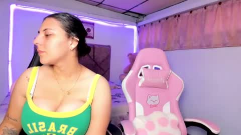 cristal_smith20 online show from 06-29-26, 11:54