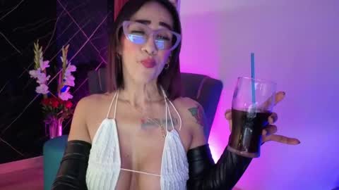 cristal miller online show from 05-18-26, 02:45