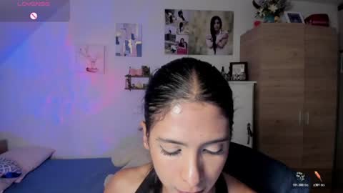 Snapshot of cristamunez chatting on 06-24-26, 04:00 veronika online show from 06-24-26, 04:00