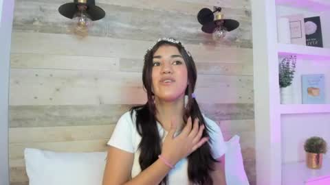 C R I S T I N online show from 06-12-26, 03:16