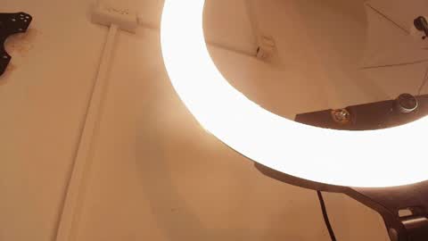 Cris  online show from 04-12-26, 06:46