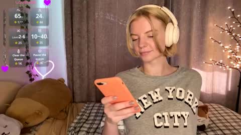Snapshot of cristinekondo chatting on 05-23-26, 03:27 Marry online show from 05-23-26, 03:27