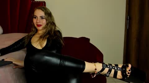 Cristin online show from 02-04-26, 07:42