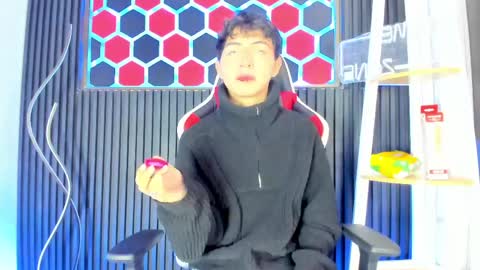 Cristopher  online show from 04-12-26, 08:03