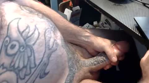 Snapshot of crucifux69 chatting on 04-17-26, 01:47 Crucifux online show from 04-17-26, 01:47