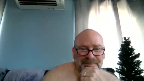 Snapshot of cruising_guy chatting on 06-05-26, 01:17 fun guy online show from 06-05-26, 01:17