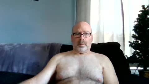 Snapshot of cruising_guy chatting on 07-08-26, 12:09 fun guy online show from 07-08-26, 12:09