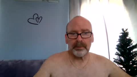 Snapshot of cruising_guy chatting on 07-12-26, 04:53 fun guy online show from 07-12-26, 04:53