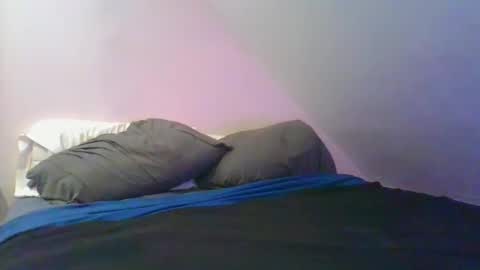 Snapshot of crush380 chatting on 05-21-26, 06:59 Crush380 online show from 05-21-26, 06:59