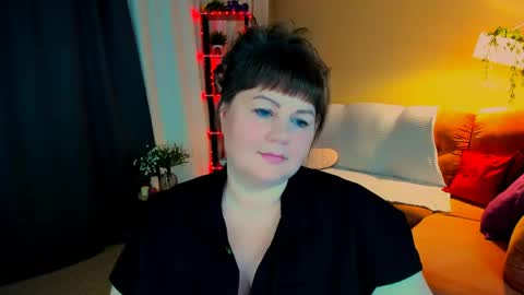 Snapshot of crystaalstaar chatting on 04-20-26, 04:43 Anna online show from 04-20-26, 04:43