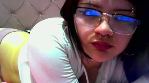 crystal0107 online show from 03-25-26, 05:02