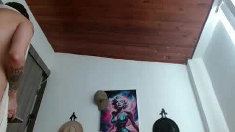 Crystal Blaze online show from 02-20-26, 06:08