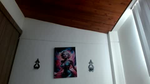 Snapshot of crystal_starx chatting on 06-14-26, 04:53 Crystal Blaze online show from 06-14-26, 04:53