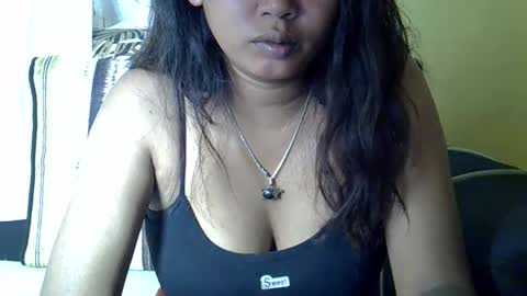 crystalbellax online show from 05-13-26, 07:06