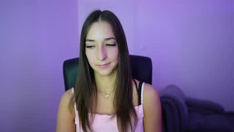 Crystalbrunette18 online show from 05-22-26, 01:06