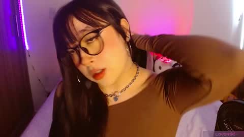 Snapshot of crystalitesq chatting on 05-31-26, 01:51 Olivia online show from 05-31-26, 01:51