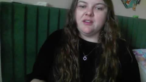 Snapshot of crystalizzzee chatting on 02-20-26, 01:44 Herekittykitty69 online show from 02-20-26, 01:44