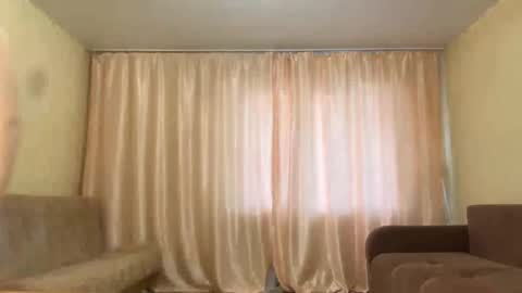 Jesi online show from 04-27-26, 10:13