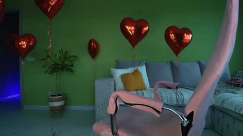 Snapshot of cuddle_kitten chatting on 05-27-26, 02:03 Alexia online show from 05-27-26, 02:03