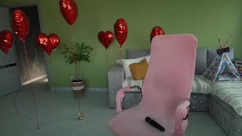 Snapshot of cuddle_kitten chatting on 06-01-26, 05:31 Alexia online show from 06-01-26, 05:31
