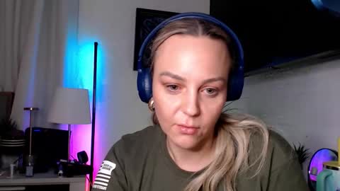 Snapshot of cumguzzlingskank chatting on 03-16-26, 05:44 cumguzzlingskank online show from 03-16-26, 05:44