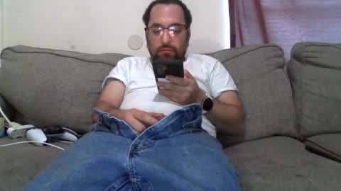 Snapshot of cummachine2022 chatting on 04-21-26, 12:01 cummachine2022 online show from 04-21-26, 12:01
