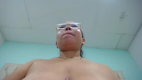 Snapshot of cumontitsxxx chatting on 03-30-26, 12:28 Cumontitsxxx online show from 03-30-26, 12:28