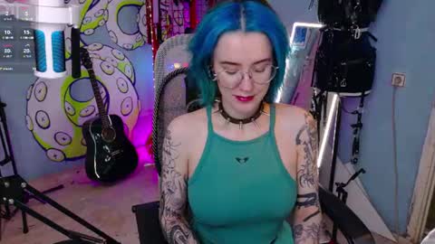 Snapshot of cumpotikeve chatting on 07-14-26, 02:05 CUMpotikEve online show from 07-14-26, 02:05