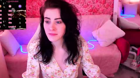 curleyblueeyes online show from 03-25-26, 02:01