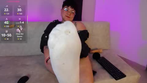 Bruna  online show from 01-06-26, 08:18