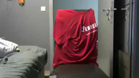 Snapshot of curlyfurly chatting on 03-12-26, 10:38 curlyfurly online show from 03-12-26, 10:38