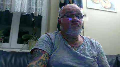 Snapshot of curtus14 chatting on 02-24-26, 09:57 curtus14 online show from 02-24-26, 09:57