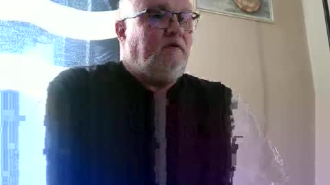 Snapshot of curtus14 chatting on 03-08-26, 08:29 curtus14 online show from 03-08-26, 08:29