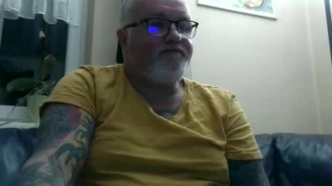 Snapshot of curtus14 chatting on 03-17-26, 09:18 curtus14 online show from 03-17-26, 09:18