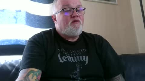 Snapshot of curtus14 chatting on 03-21-26, 09:03 curtus14 online show from 03-21-26, 09:03