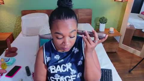 Snapshot of curvyebonyy_ chatting on 07-04-26, 06:03 Danna online show from 07-04-26, 06:03