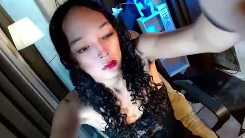 BBY CURLYHANNA online show from 11-09-25, 03:21