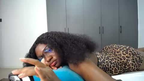 Liya online show from 07-14-26, 02:05
