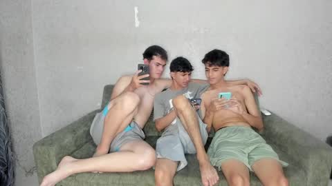 ARTURO-18  MATIAS-18  NIKOLAY-19  HADES-18  GABO-19 online show from 05-14-26, 07:31