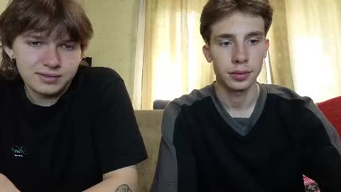 Snapshot of cute_brian chatting on 07-12-26, 11:01 Im Brian online show from 07-12-26, 11:01