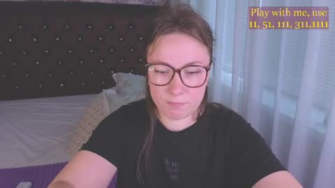 Snapshot of cute_darina chatting on 06-28-26, 01:22 Everyday stream in the same time online show from 06-28-26, 01:22
