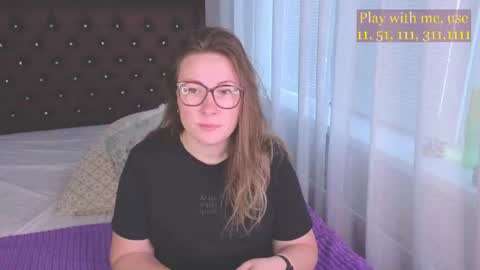 Snapshot of cute_darina chatting on 06-29-26, 01:23 Everyday stream in the same time online show from 06-29-26, 01:23