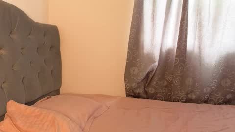 Emma online show from 03-16-26, 01:37