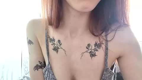 cute_foxis online show from 05-08-26, 03:06