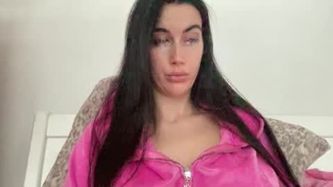 cute_kriss94 online show from 01-12-26, 12:43