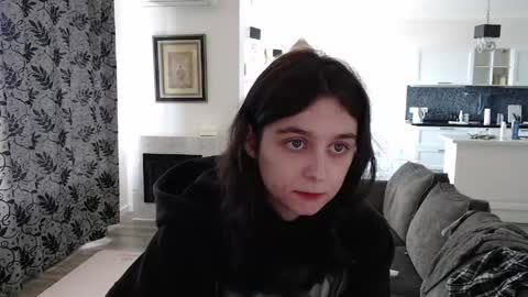 Snapshot of cute_lilia chatting on 05-16-26, 08:22 Lilia online show from 05-16-26, 08:22